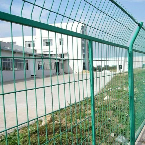 承德框架护栏网 价格实惠的公路安全守护者