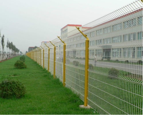 护栏网种类与保养维护指南